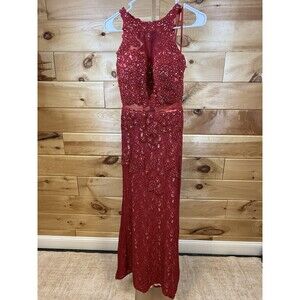 Fiesta Fashion Formal Dress Women’s Size Medium Red With Sequences Prom!